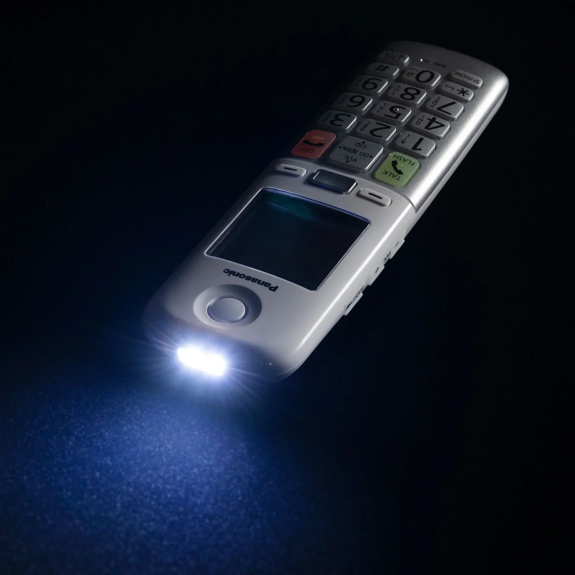 Easy-to-Use Cordless Phone with Flashlight and Quick-Touch Dialing - KX-TGU4 Series - Image 6