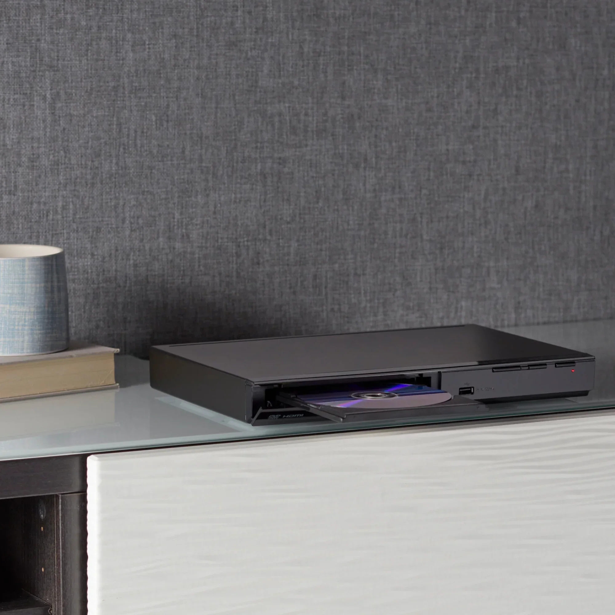 DVD Player Dolby Digital Sound, 1080p HD Upscaling - Image 4