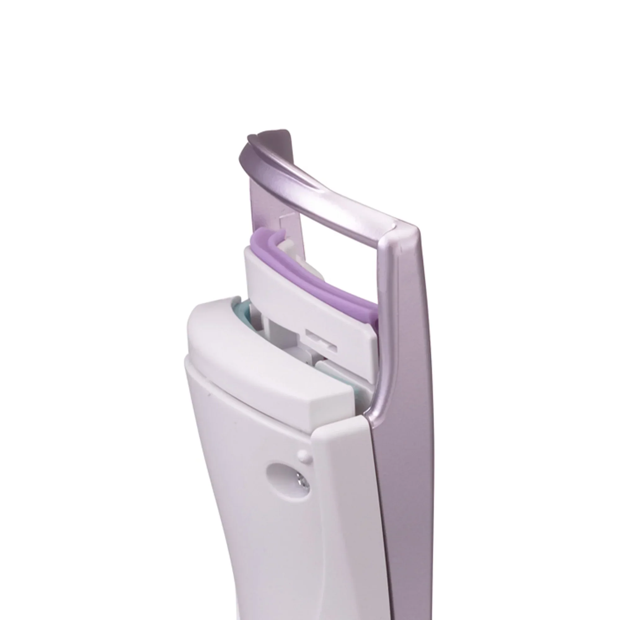 Heated Eyelash Curler - Image 5
