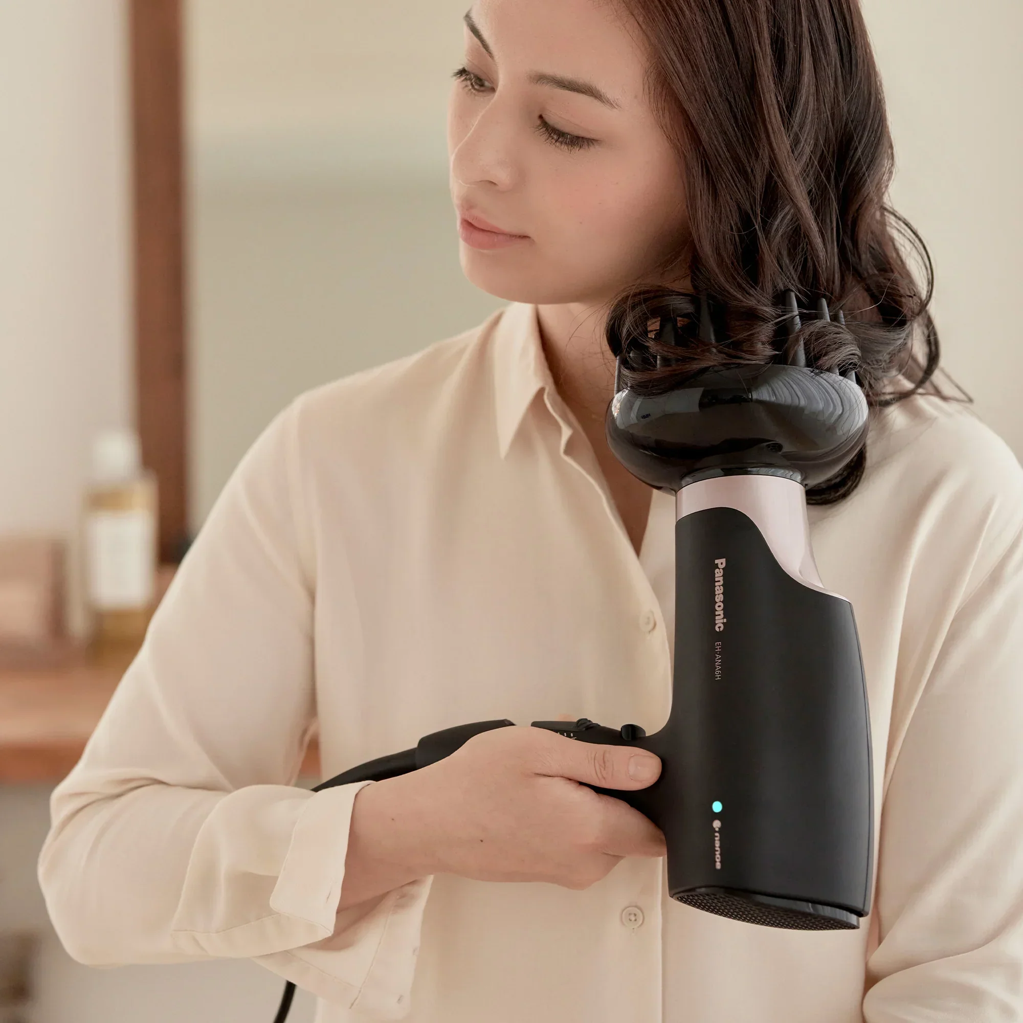nanoe™ Hair Dryer with Oscillating Quick-Dry Nozzle - Image 14