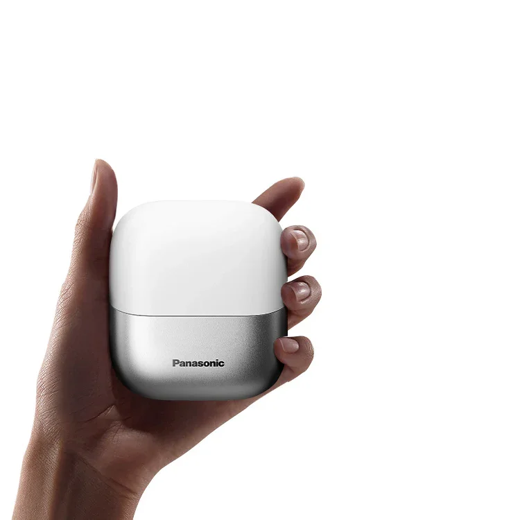 Panasonic "Swipe Right" Compact On-the-Go Shaver for Women - Image 3